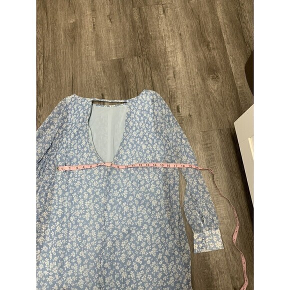 URBANOUTFITTERS Kimchi Dress Size XSmall Blue Light Blue Floral Open Back - Picture 6 of 7